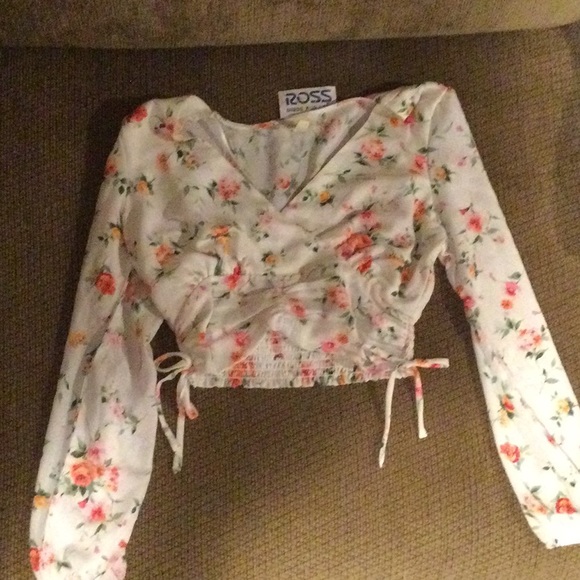 ✨Cute Used Clothing✨ - Picture 6 of 8